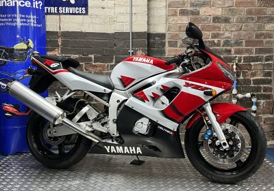 Yamaha YZF R6 **NOW SOLD**